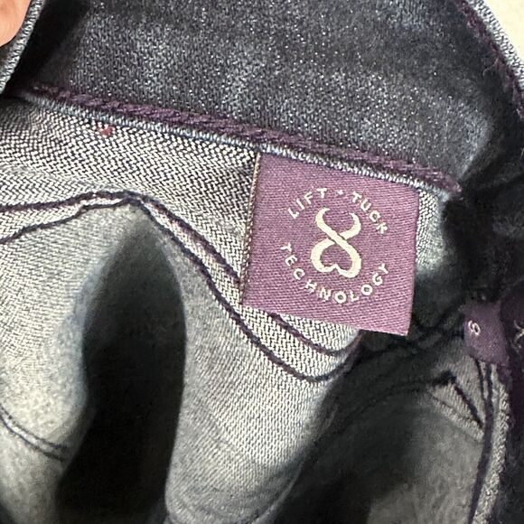 NYDJ Crop Jeans 8 Rolled Cuff Lift Tuck Stretch Comfort Denim Casual Summer USA - Picture 9 of 10